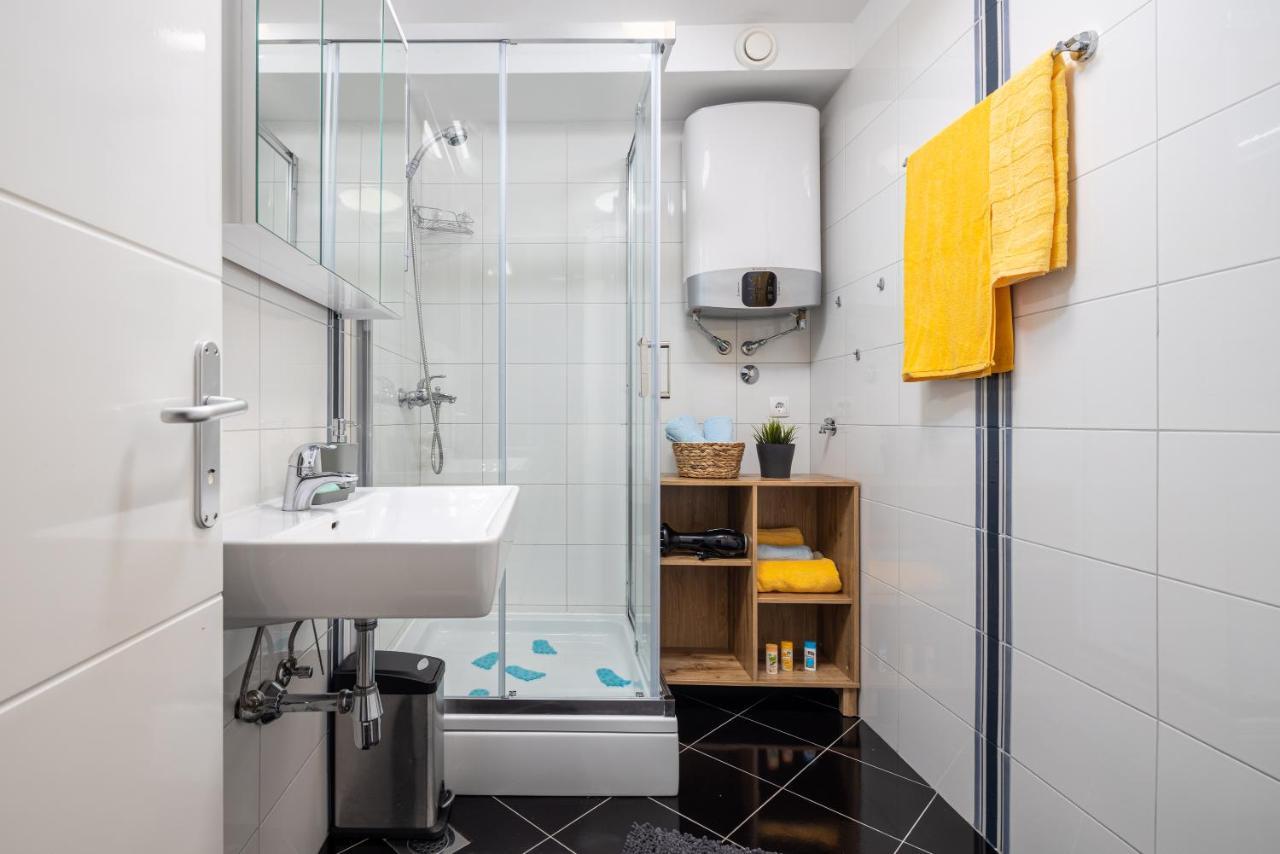 4 Us Apartment Сплит Екстериор снимка